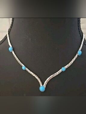 1976 Sarah Coventry SUMMER SKIES Turquoise Blue Cab Silver-Tone Western Necklace